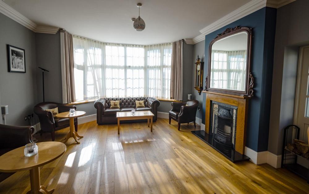 Готель Northgate House Бакфастлей Екстер'єр фото